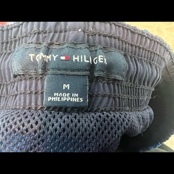 Tommy Hilfiger Pineapple Print Dark Blue Shorts Size Medium Swim Trunks - Picture 8 of 8